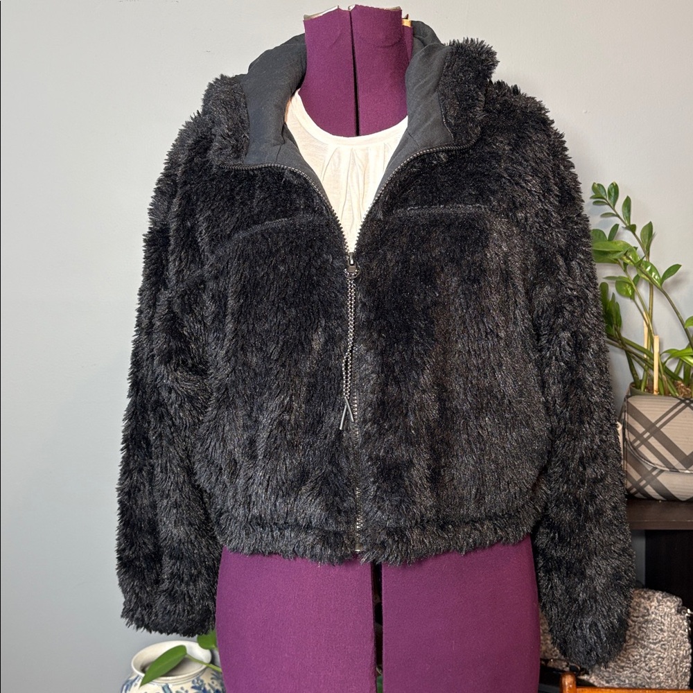 BDG Urban Outfitters Zip-Up Cropped Fuzzy Jacket